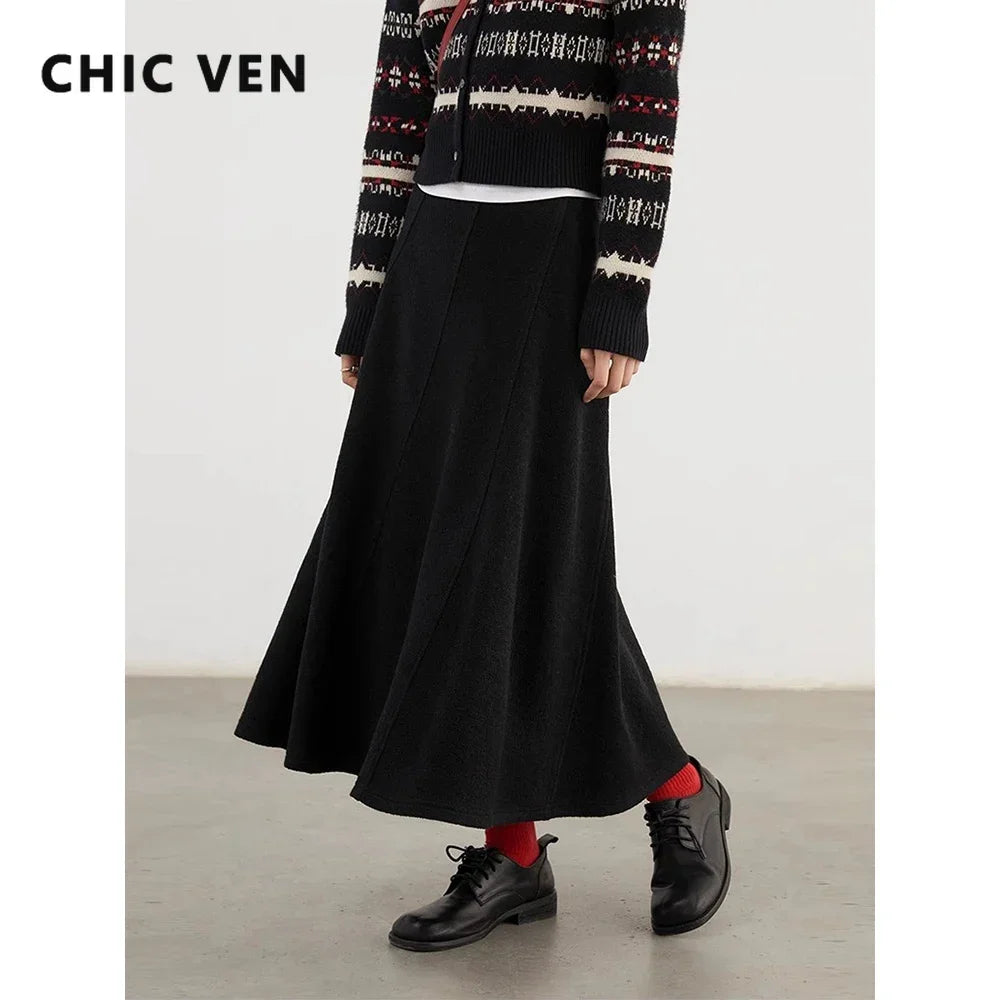 LVSANW CHIC VEN Women Skirts Loose Solid New Oblique Cut Design Woolen Skirt Female Christmas Red Fishtail Skirt Autumn Winter 2025