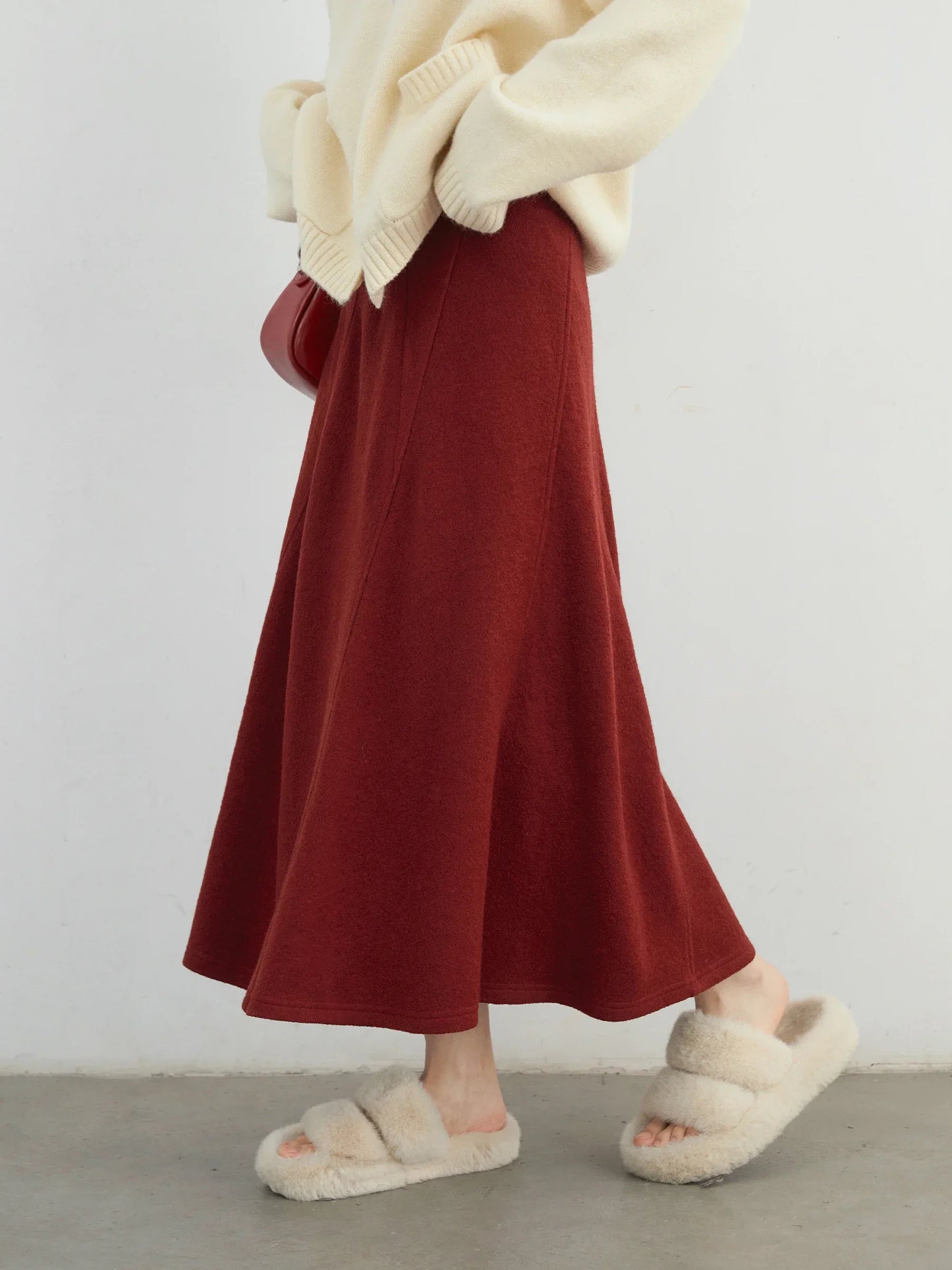 LVSANW CHIC VEN Women Skirts Loose Solid New Oblique Cut Design Woolen Skirt Female Christmas Red Fishtail Skirt Autumn Winter 2025