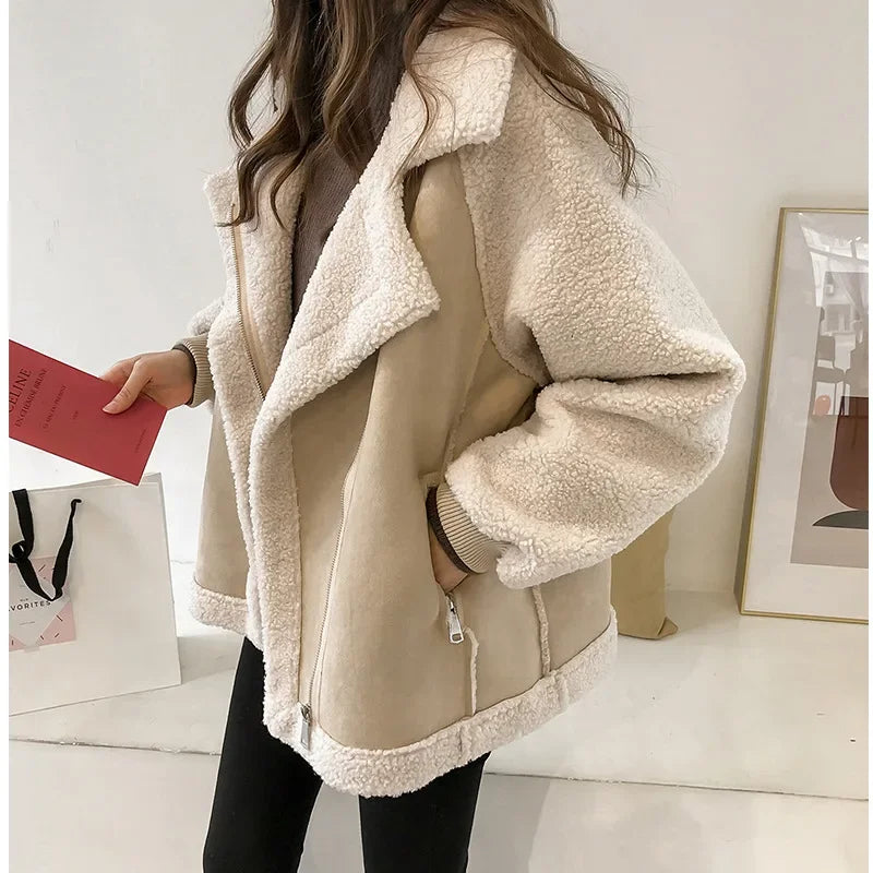 LVSANW Commuter Wind Casual Loose Lamb Wool Biker Jacket, Autumn and Winter New Suede Lapel Patchwork Zipper Thickening Jacket Women