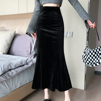 LVSANW Elegant Velvet Black Long Skirts Women 2025 Casual High Waist Faldas Sexy Mujer Slim Korean Style Y2k Clothes Vintage Midi Skirt