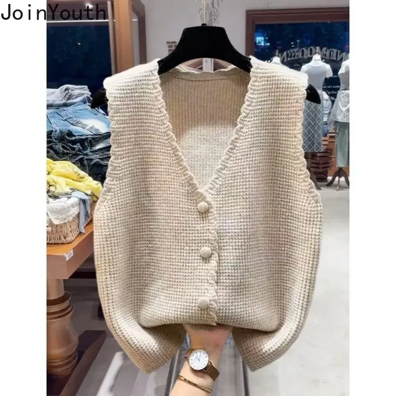 LVSANW Knitted Sweater Vest Women Clothing V-neck Sleeveless Waistcoat 2025 Chalecos Para Mujer Solid Color Loose Chic Tanks Tops 7o943