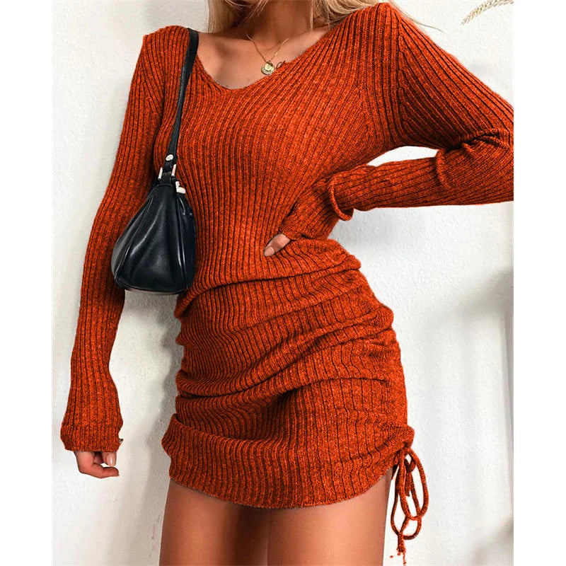 LVSANW Knitted sweater V-neck long-sleeved women's autumn and winter sexy slim-fit ribbed skirt pleated drawstring bottoming skirt