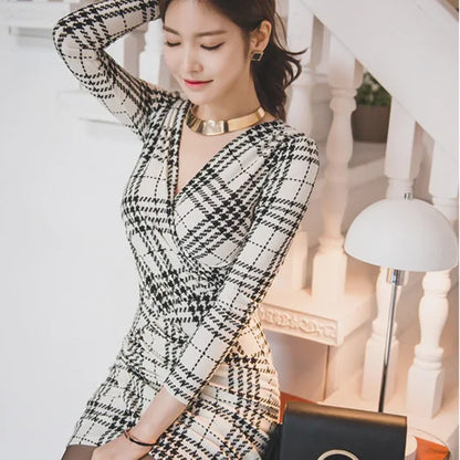 LVSANW Korean Version of New Spring and Autumn Sexy V-neck Long-sleeved Buttock Dress with A Thousand Bird Check Slim Slim Tight Skirt