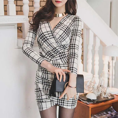 LVSANW Korean Version of New Spring and Autumn Sexy V-neck Long-sleeved Buttock Dress with A Thousand Bird Check Slim Slim Tight Skirt