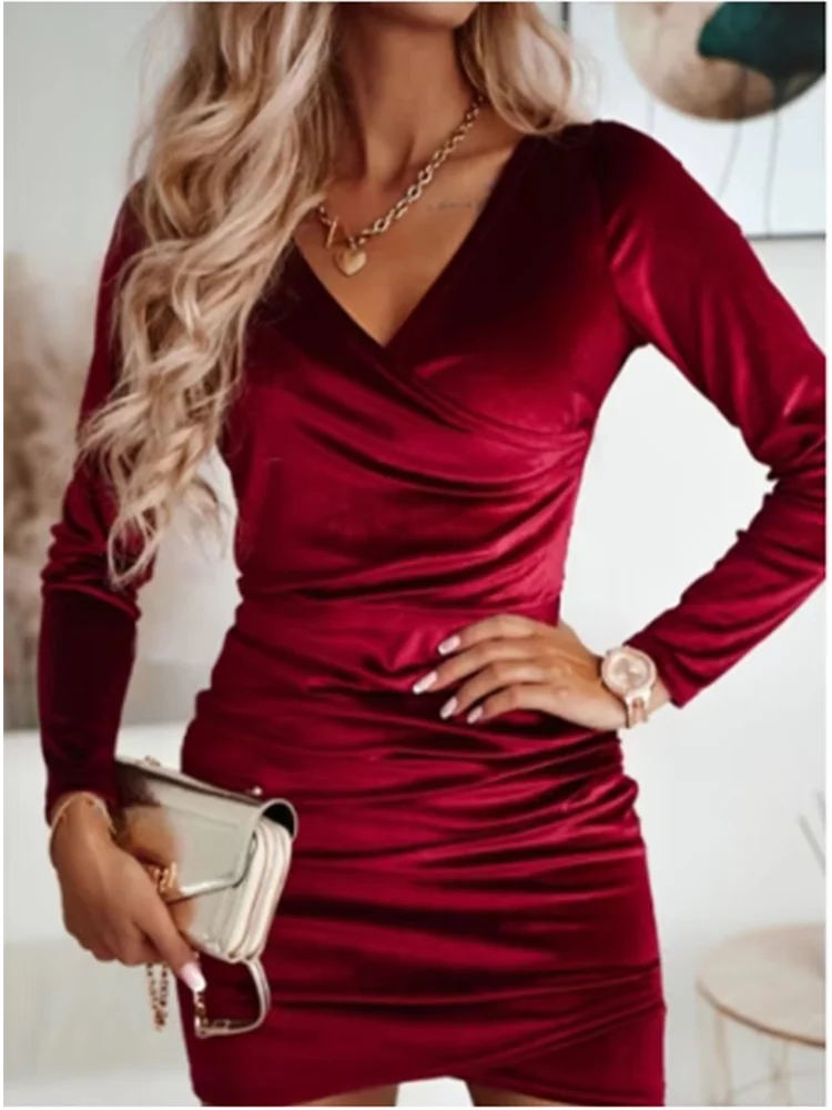 LVSANW Lady Bodycon Solid Color Velvet Dress Women V-Neck Long Sleeved Mini Dress Autumn Winter Party Luxury Dress