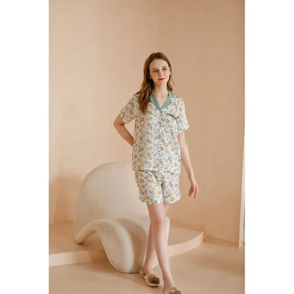 LVSANW Lightweight Bamboo Cotton Double-layer Yarn Shorts Set Paired with Simple Printed Women's Summer Pajamas Suitable for Home Wear