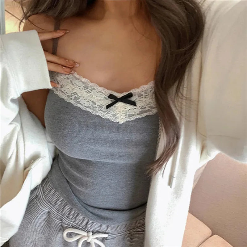 LVSANW MUYOGRT Lace Tank Tops Y2k Aesthetic Patchwork Sleeveless Cami Shirts Women Fairy Grunge Camisole 2000s Crop Streetwear Clothes