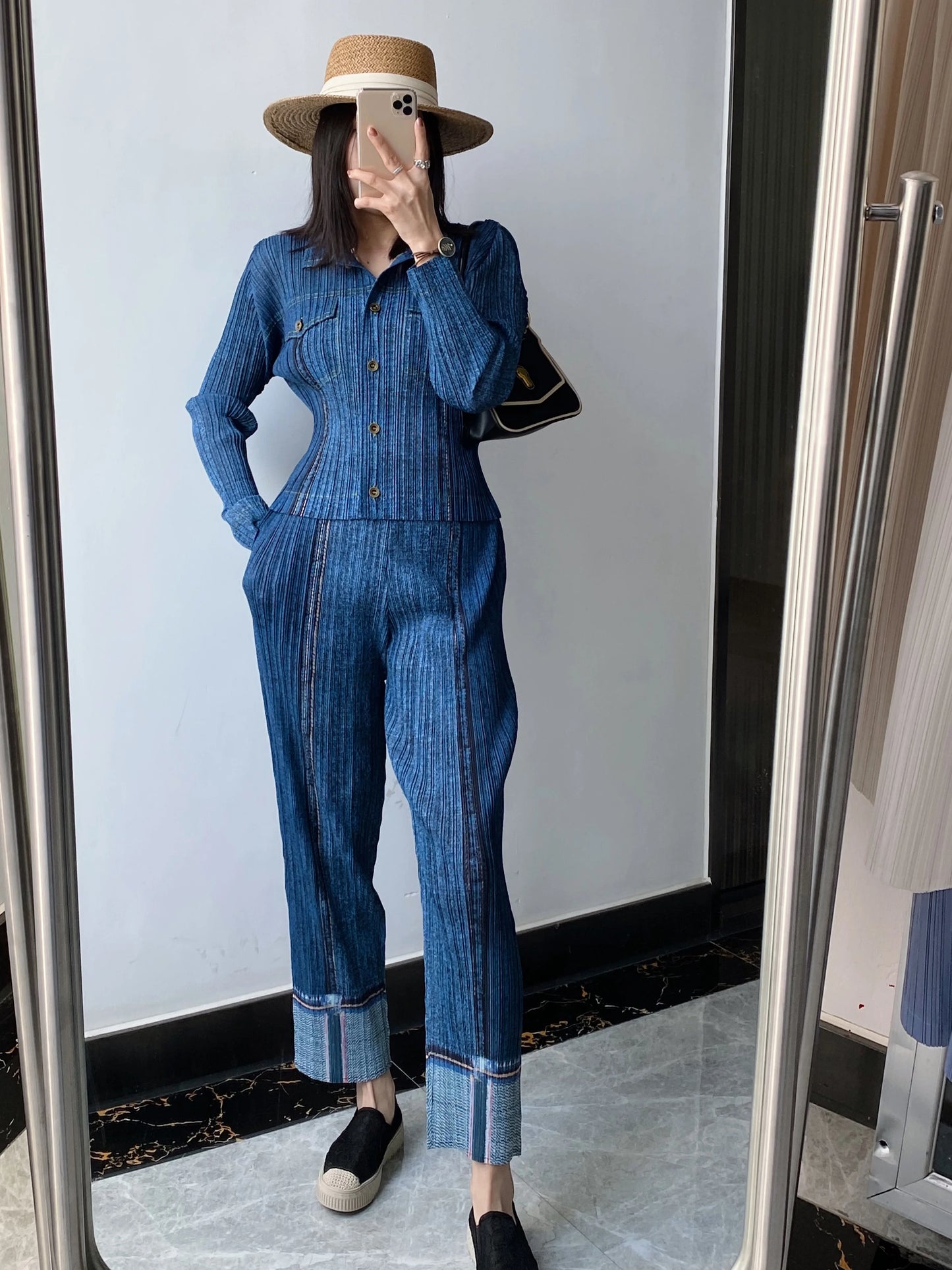 LVSANW Miyake Pleated Denim Suit Women's Spring Summer 2024 New Long-sleeved Short Coat High-waisted Casual Pants Fashion Two-piece Set