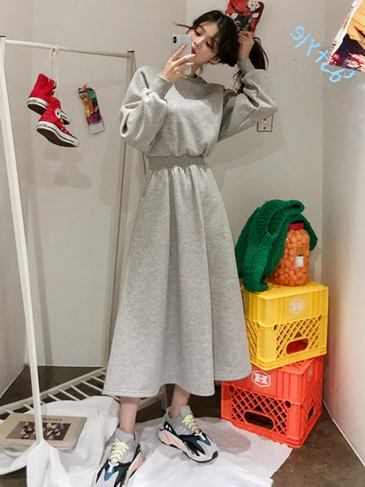 LVSANW New in Spring Autumn Knitted Dress for Women Casual Loose Long Sleeves A-LINE Oversize Solid Midi Dress Korean Fashion Clothing