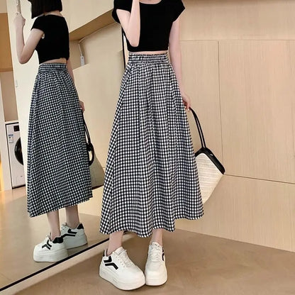 LVSANW Single-layer Thin Black and White Plaid Skirt Women 2024 New Summer Small A-line Skirt High Waist Thin A-line Umbrella Skirt