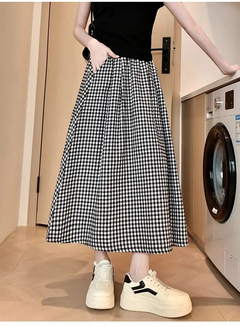 LVSANW Single-layer Thin Black and White Plaid Skirt Women 2024 New Summer Small A-line Skirt High Waist Thin A-line Umbrella Skirt