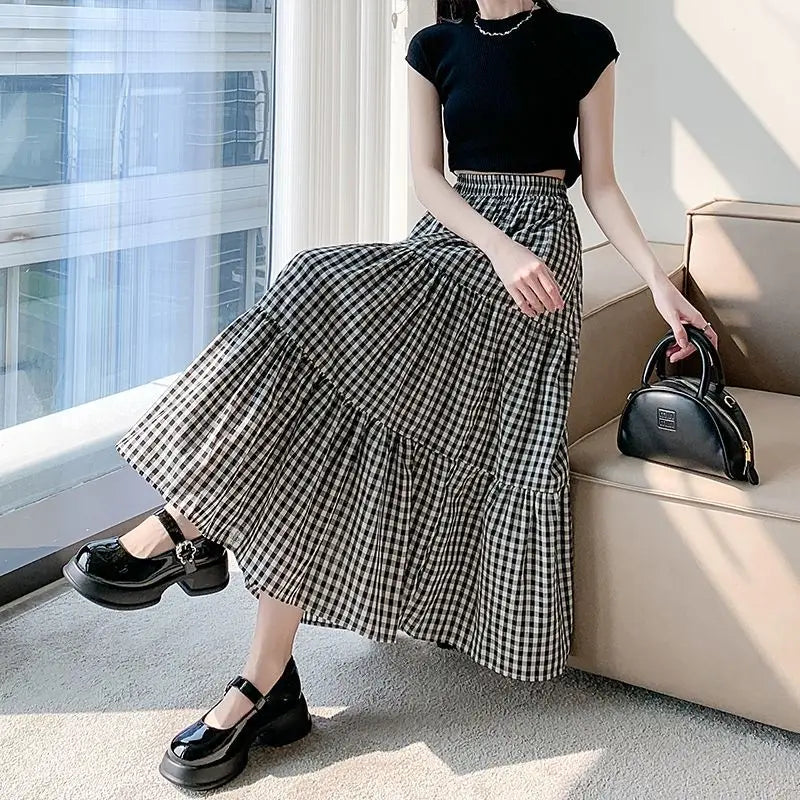 LVSANW Small girl thin black and white check skirt sag half skirt large size summer loose students in the long cake skirt