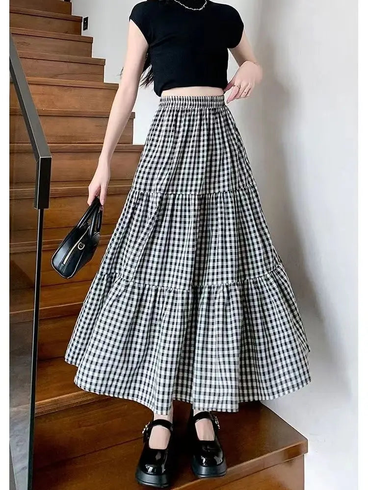 LVSANW Small girl thin black and white check skirt sag half skirt large size summer loose students in the long cake skirt