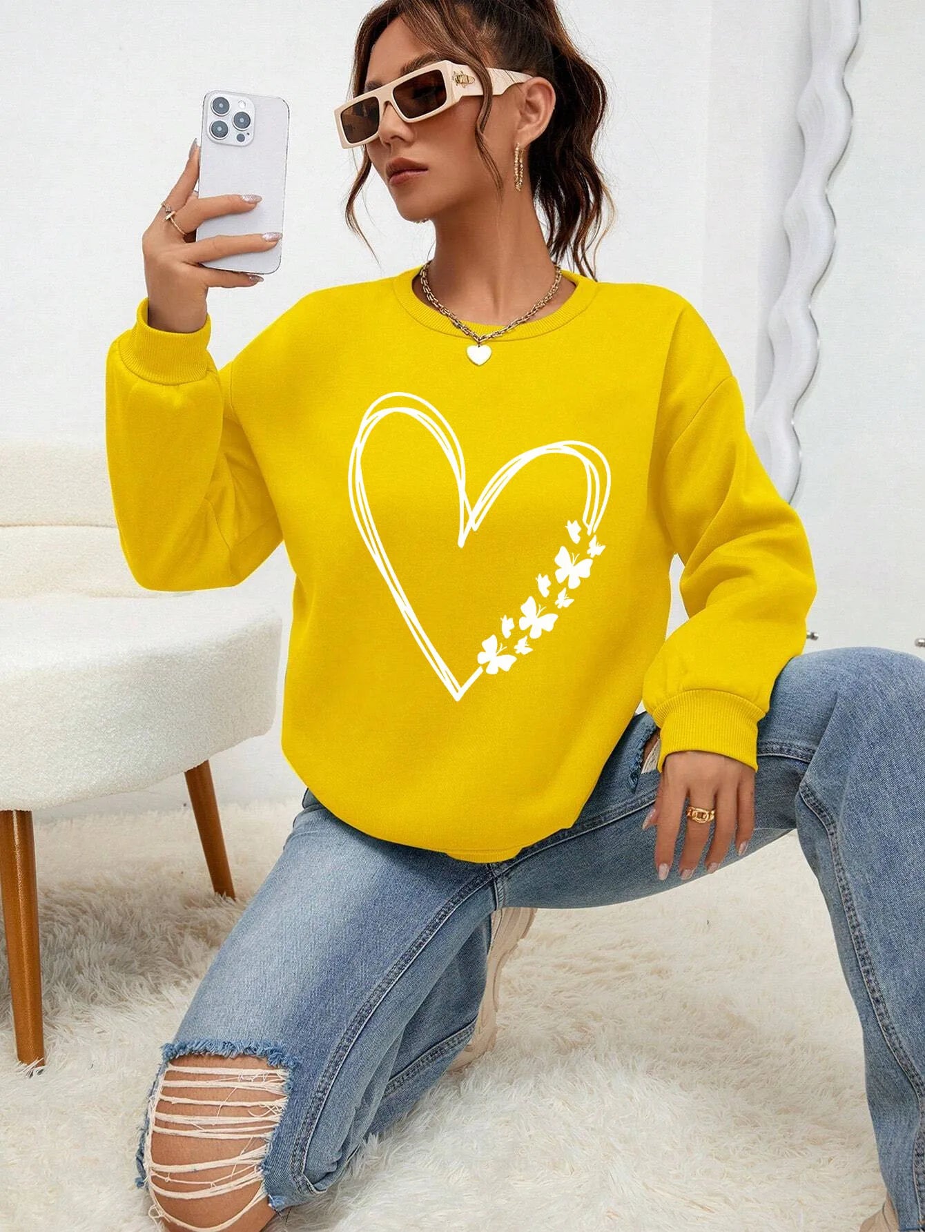 LVSANW The Great Love At The Edge Of Butterflies Design Sweatshirt Female Fleece Crewneck Hooded Street Autumn Pullover New Sportswear