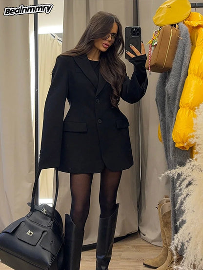 LVSANW Woman Elegant Slim Fit Lapel Pocket Suit Jacket Fashion Solid Color Single Breasted Long Sleeved Jacket 2025 Chic Ladies Outwear