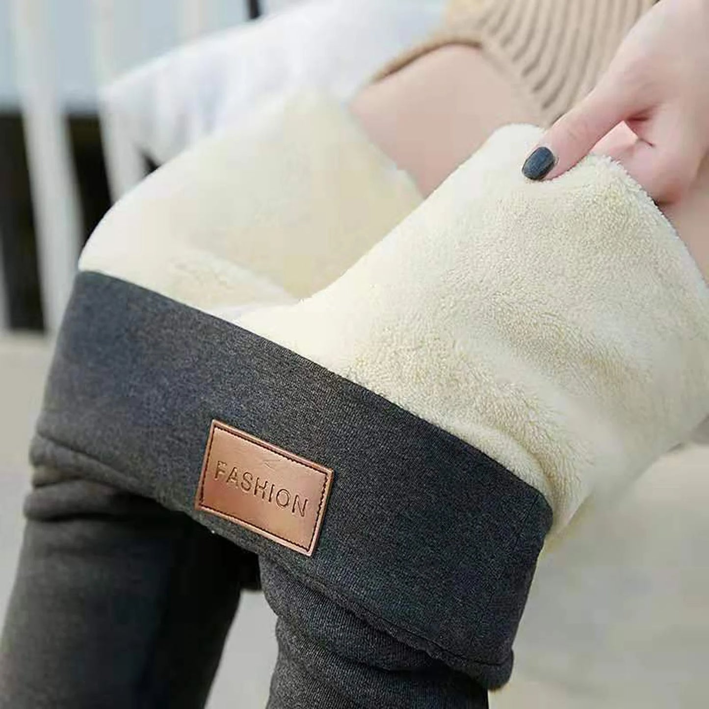 LVSANW Women's High Waist Fleece Yoga Pants Thick Fluffy Inner Pants Soft Touch Material Tight Pants for Friends Family Lover Gift