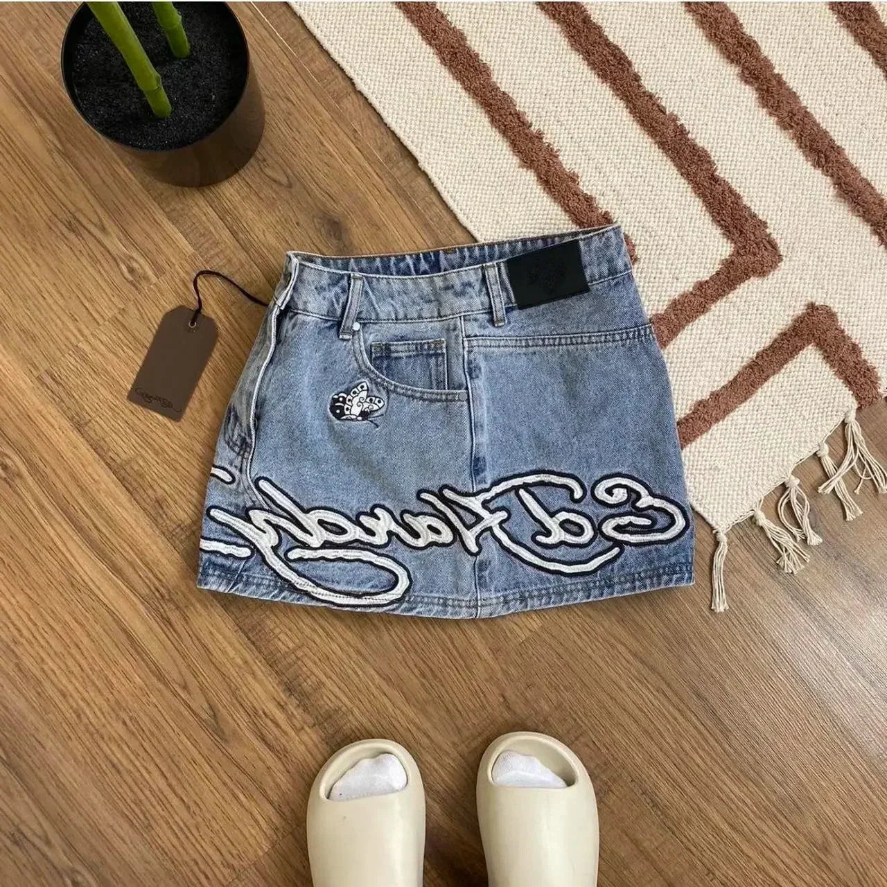 LVSANW Y2K Streetwear Skirt Harajuku Gothic Hip Hop Letter Print Retro Blue Denim Skirt Women Fashion Retro High Waist Slim Mini Skirt