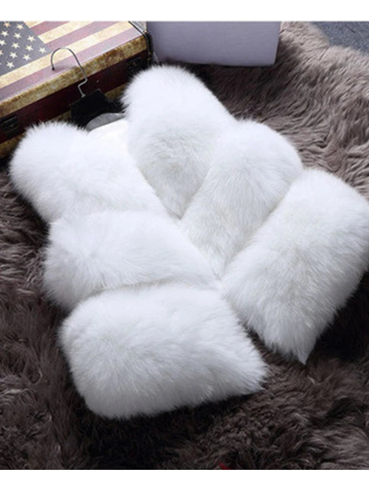 LVSANW ZADORIN 3XL Autumn Winter Thick Warm Faux Fox Fur Vest Women High Quality Fashion V-Neck Short Fur Coat Female Fur Waistcoat